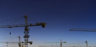 Na jaką grubość rozwałkować ciasto na pączki? Na jaką grubość rozwałkować ciasto na pączki?