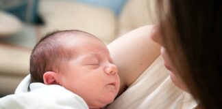 Czy klej na ciepło nadaje się do akwarium? Czy klej na ciepło nadaje się do akwarium?