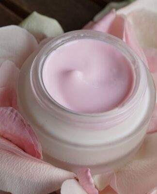 Czym się rożni serum od balsamu?