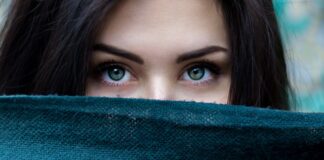 Jakie cienie do powiek po 40? Jakie cienie do powiek po 40?