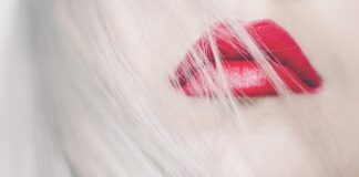 Jaka pomadka na wesele?