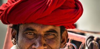 Ile powinno się trzymać turban na głowie? Ile powinno się trzymać turban na głowie?