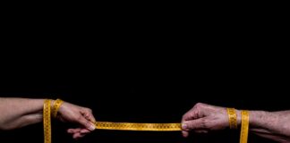 Ile kosztuje 1 metr jedwabiu? Ile kosztuje 1 metr jedwabiu?