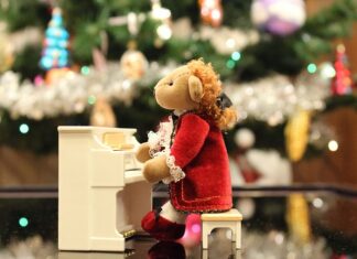 Jak założyć stanik do bluzki bez pleców?